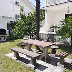 Apartamento Two-bedroom In Xvi Malinska