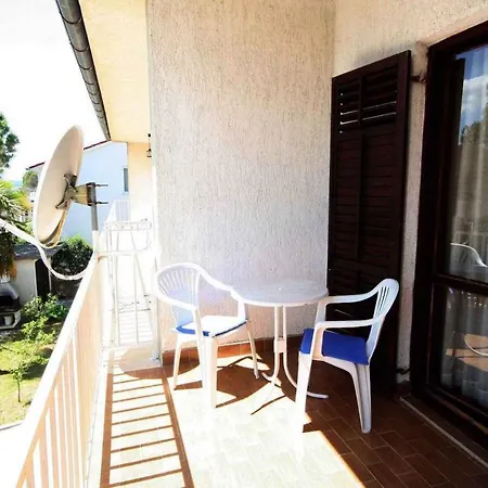 Two-bedroom In Xvi Apartment *