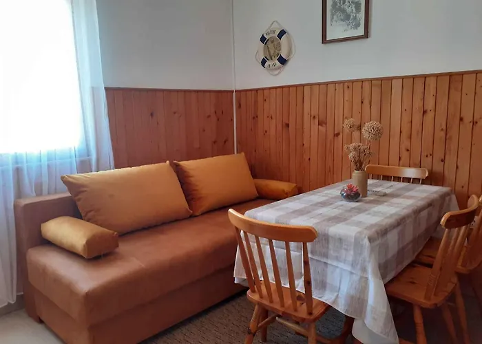 Two-bedroom In Xvi * Malinska