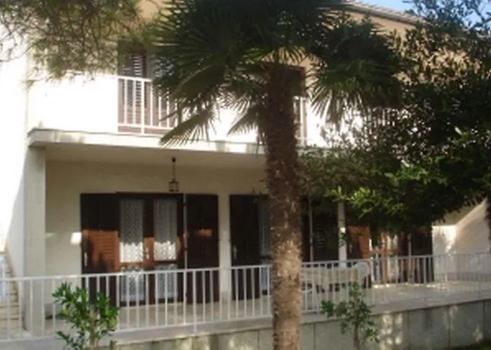 公寓 Two-bedroom In Xvi
