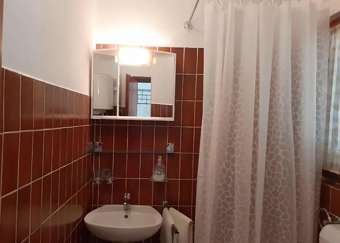 Two-bedroom In Xvi 公寓