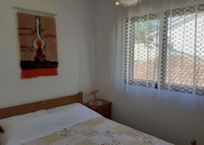 Two-bedroom In Xvi 公寓 马林斯卡