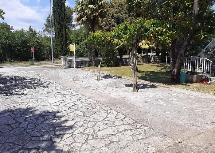 Two-bedroom In Xvi *